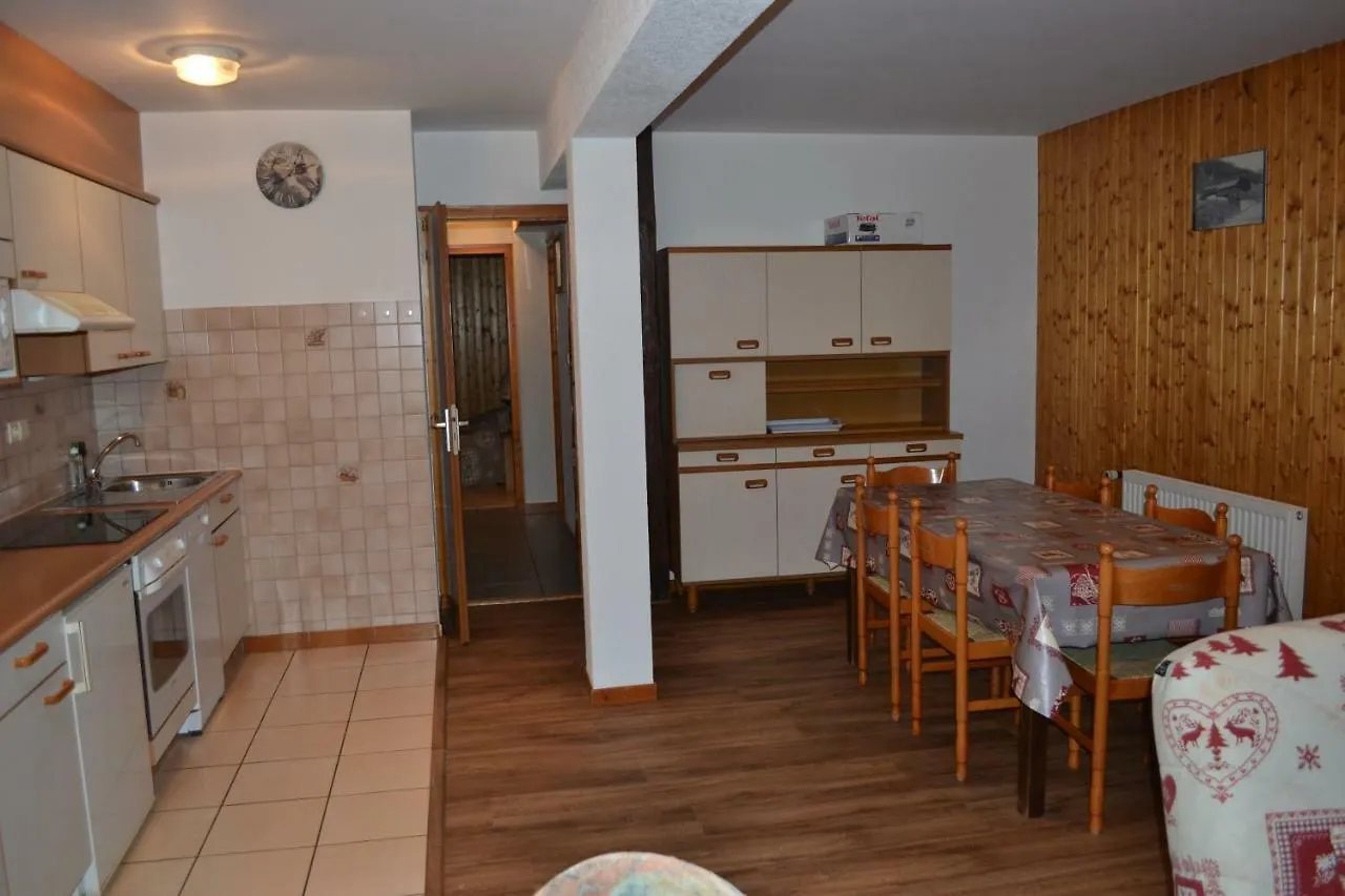Chardonneret Apartment Chatel